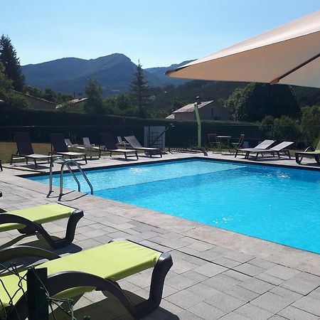 Logis Hotel Le Ceans Orpierre ภายนอก รูปภาพ