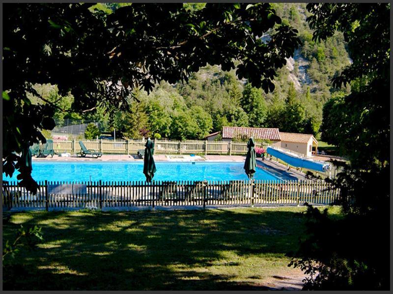 Logis Hotel Le Ceans Orpierre ภายนอก รูปภาพ