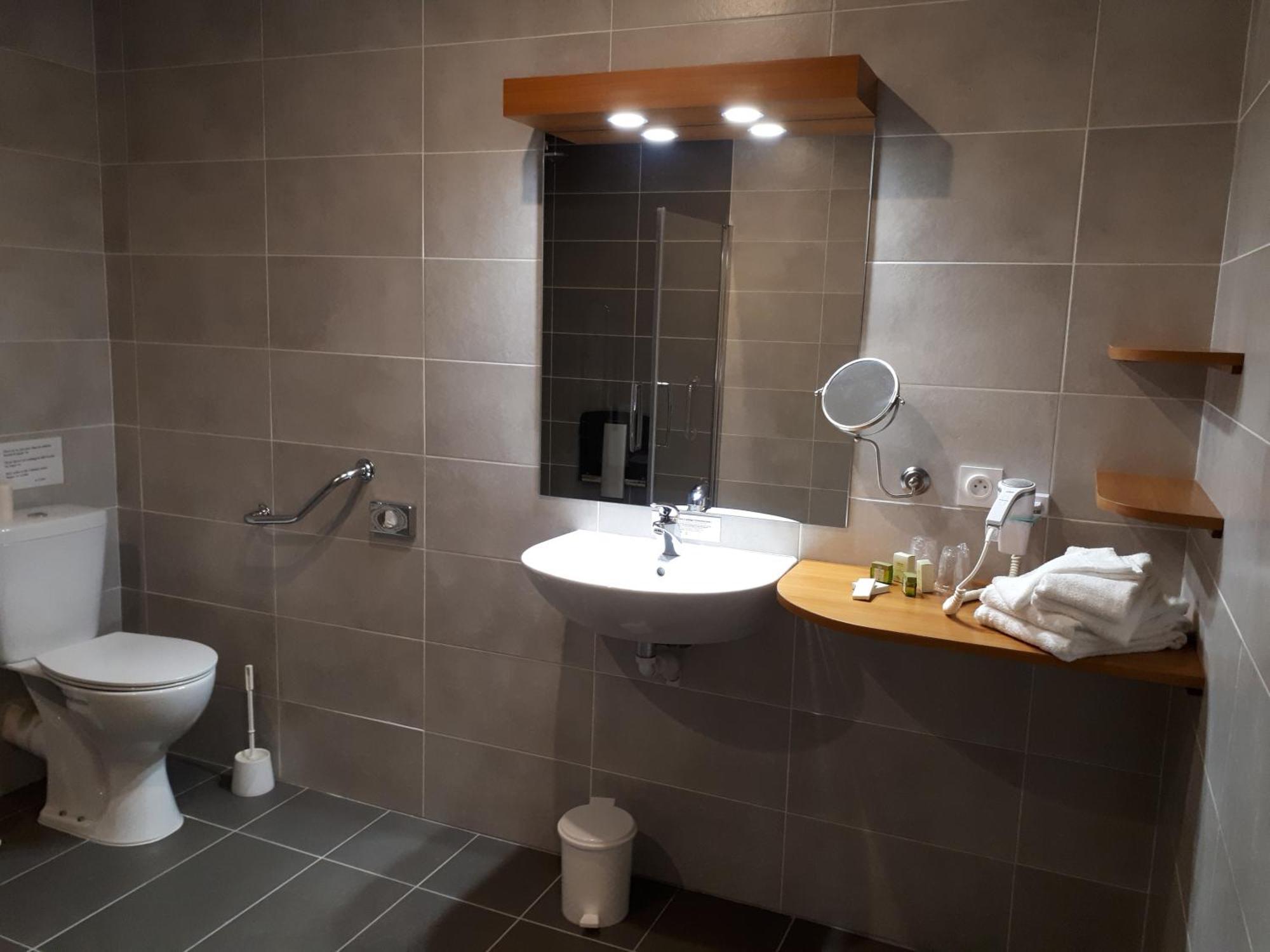 Logis Hotel Le Ceans Orpierre ภายนอก รูปภาพ