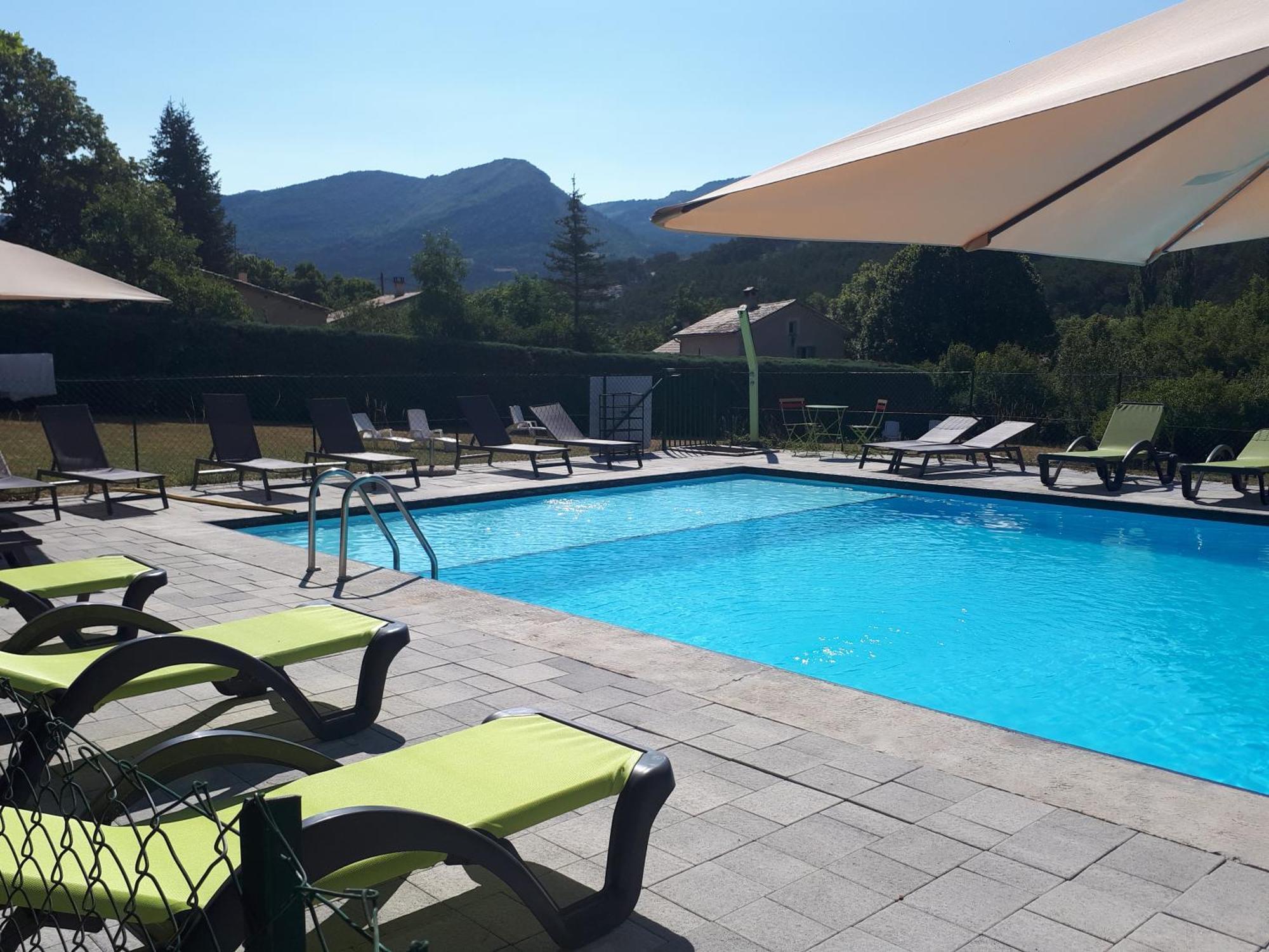 Logis Hotel Le Ceans Orpierre ภายนอก รูปภาพ